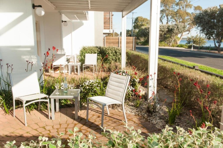 Standard Double room with garden view
