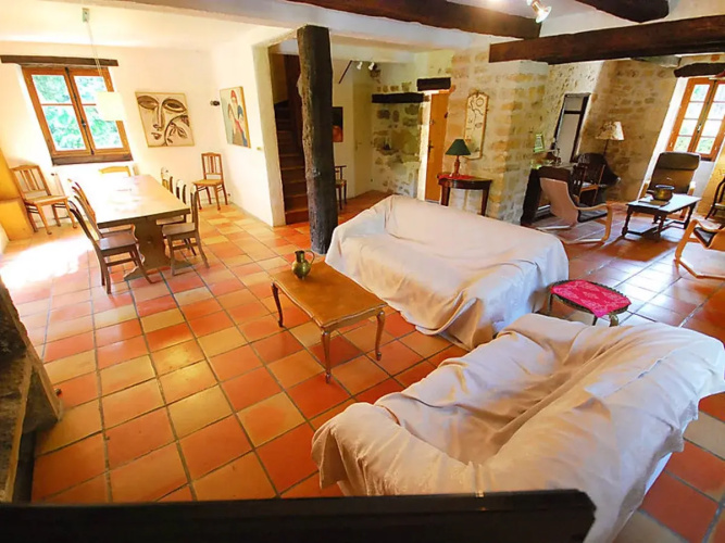 House Lavit Puy-lEveque