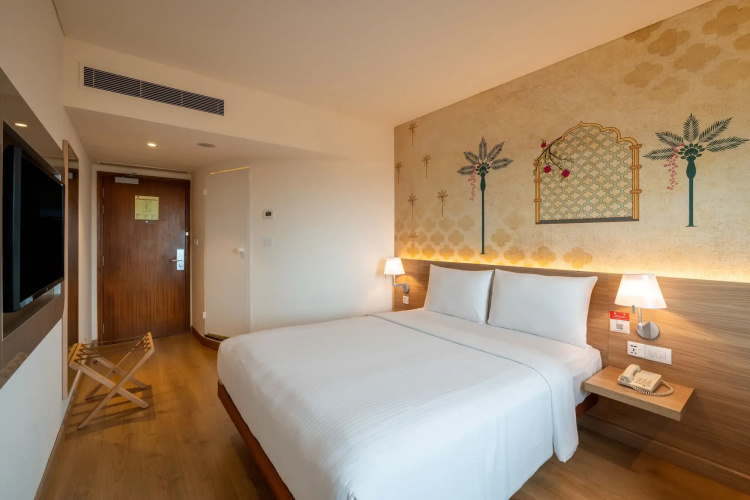 ibis Mumbai Airport Hotel