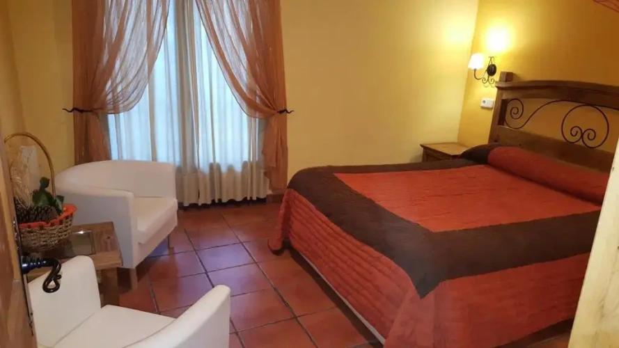 2 Bedrooms Double Cottage