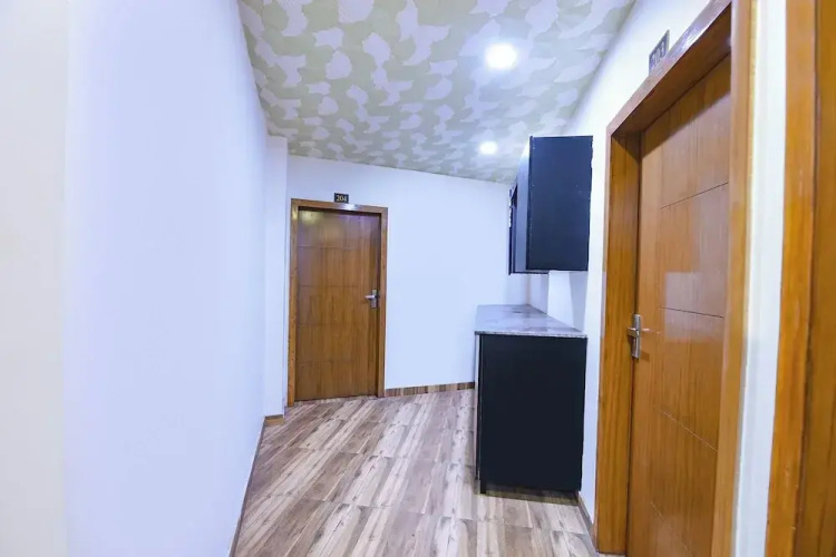 Fabhotel Jeet Stays
