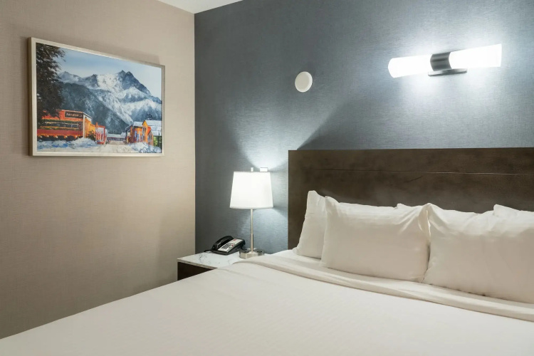 Red Carpet Inn