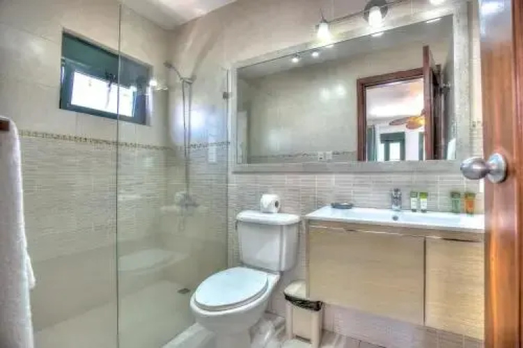Beautiful Beachfront 2-Bdr Apt D301