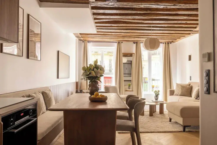 Chic A/C Central apt - 2bdr/6p - Faubourg s/ Denis