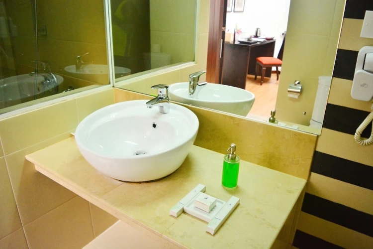 1 Bedroom Deluxe Double room with balcony and with city view