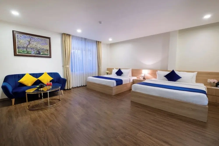 Standard Quadruple Family room with balcony
