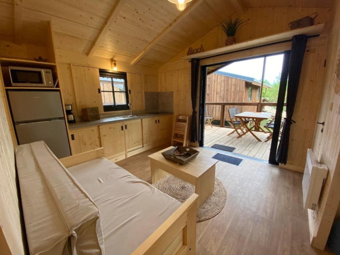 2 Bedrooms Chalet