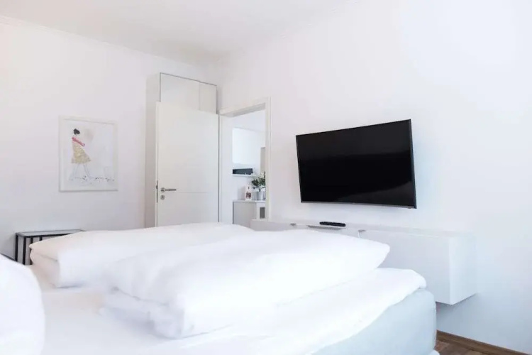 Microverse Hostel