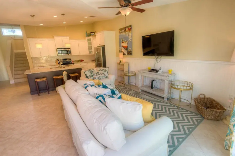 Key Lime Cottage Apartment 3