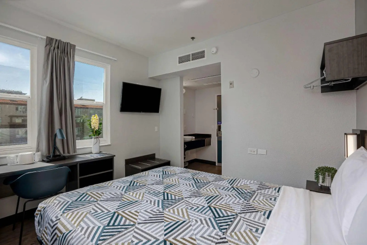 Motel 6 San Diego Downtown photo 17