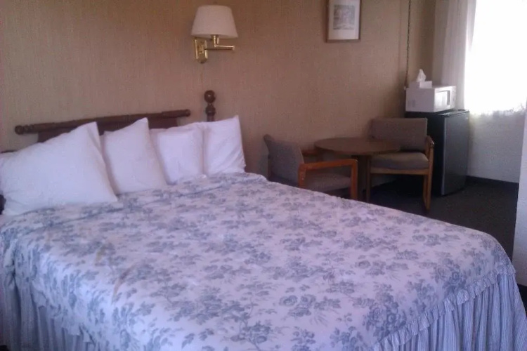 Fir Grove Motel