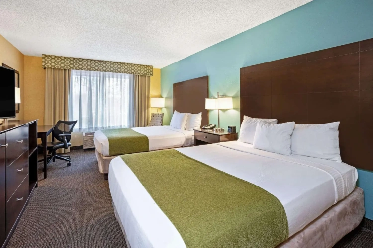 Standard Quadruple room