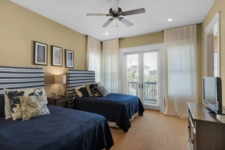 32 E Park Place Duplex #802