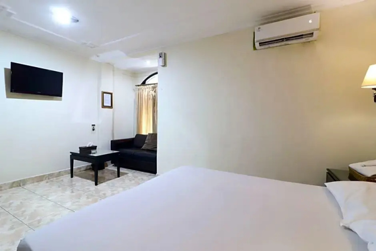 C'One Hotel Pulomas