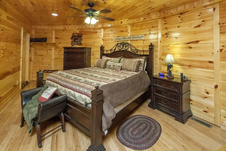 Declans View by Heritage Cabin Rentals