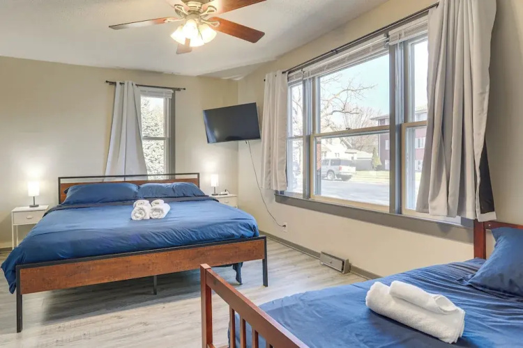 Steps to Shore! Pet-friendly Lake Waconia Getaway
