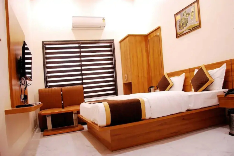 Hotel Wing Orbit