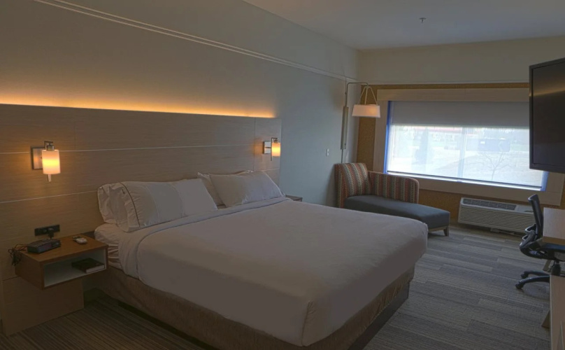 Holiday Inn Express & Suites Monroe by IHG