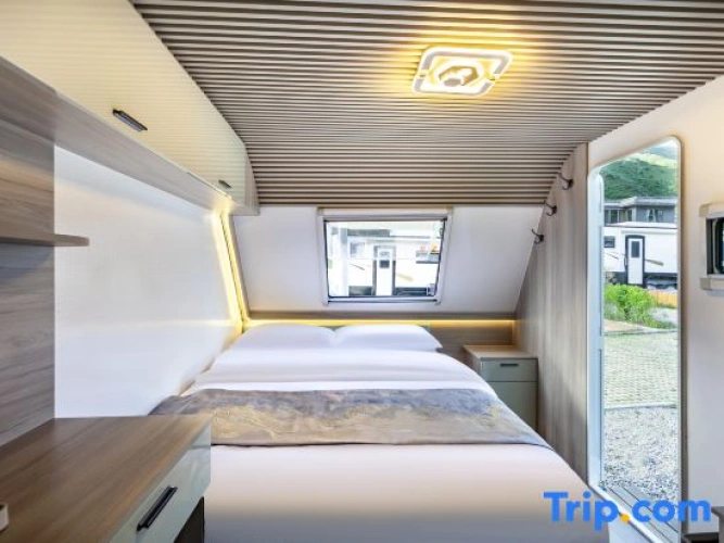 Standard Double room with view