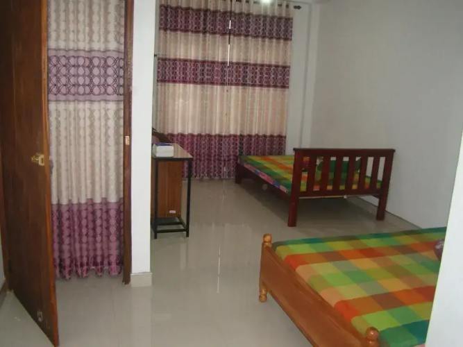 Ella Sashen Hotel