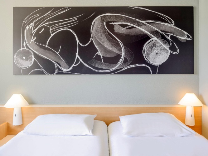 Standard Twin room
