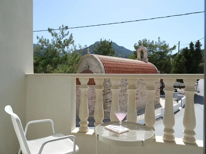 Golden Luxury Suites