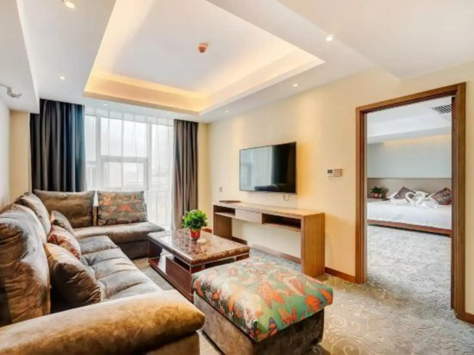 Longyun Hotel