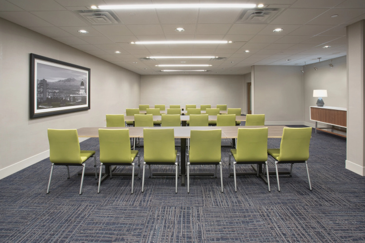 Holiday Inn Express & Suites Calgary Airport Trail NE photo 19