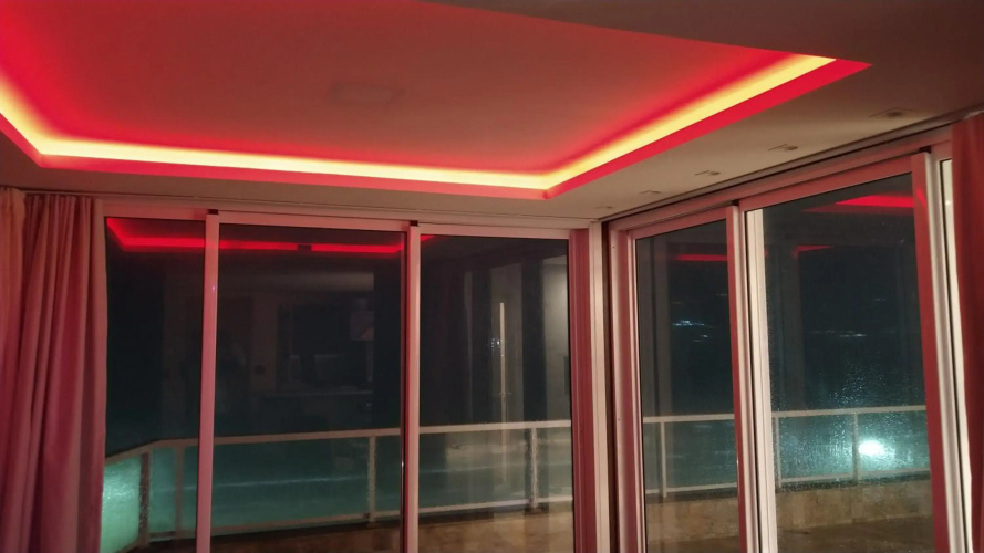 Apartamento de Cobertura frente para o mar Itapema