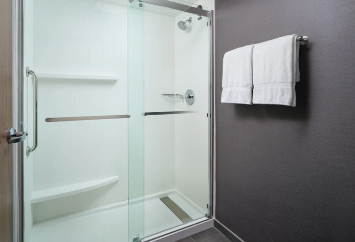 1 Bedroom Suite