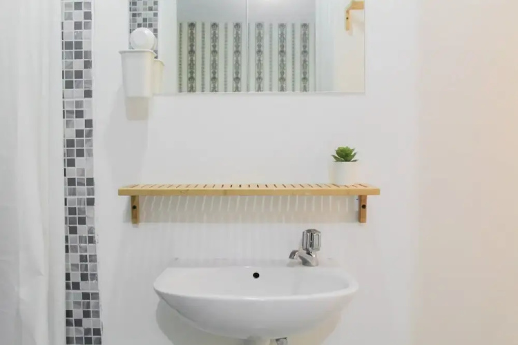 Stylish and Posh Studio Aeropolis Apartment