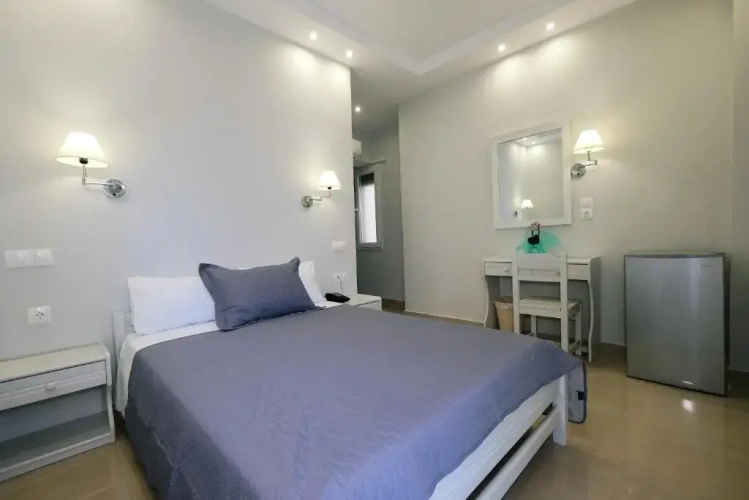 Standard Double room with city view