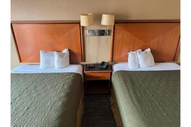 Classic Quadruple room