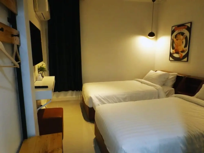 Quadruple Suite