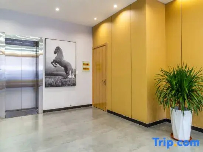 Junyi Chain Hotel (Anxin Hot Spring Garden)