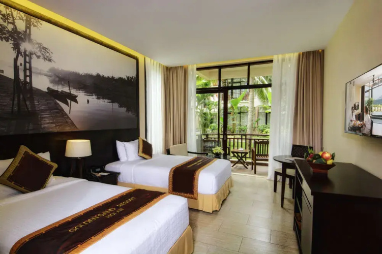 Golden Sand Resort & Spa