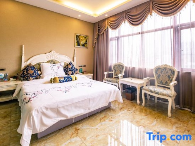 Double Suite with lake view