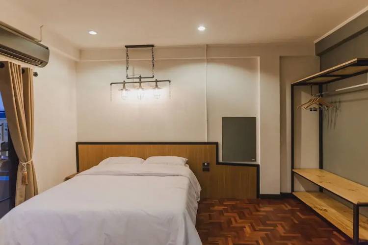 No.9 Hostel