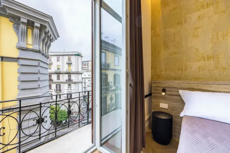 Chic Lifestyle Apartment