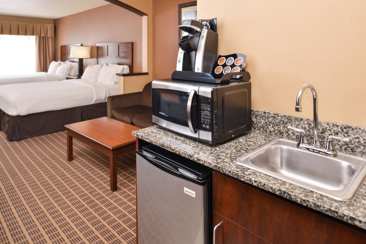 The Evergreen Hotel photo 24