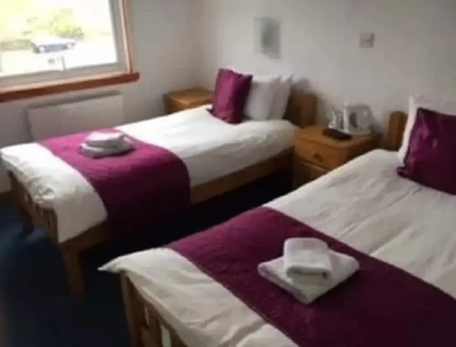 Strathcarron Hotel