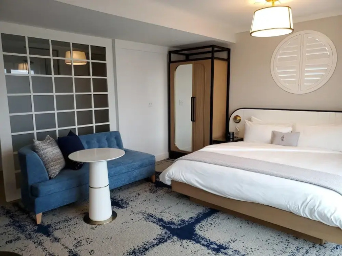The Brenton Hotel
