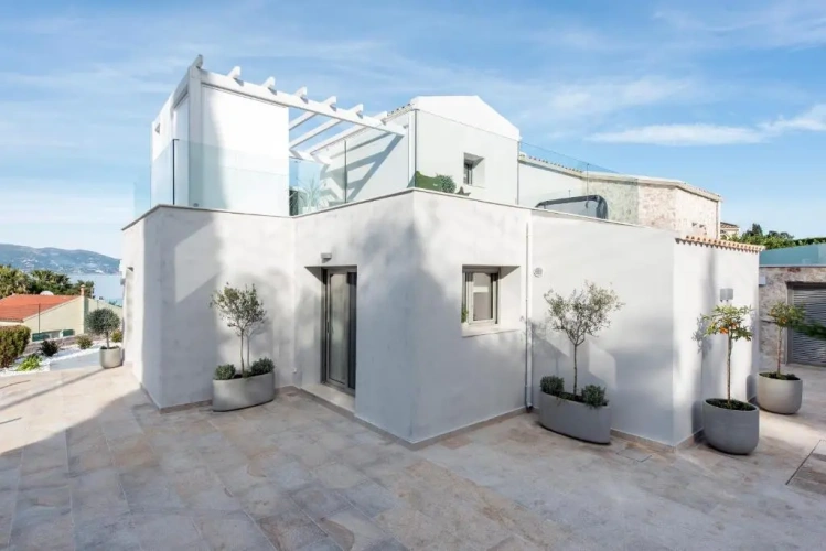 Deluxe Villa