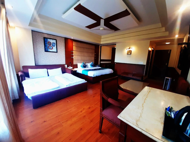 Hotel Vishnu Palace