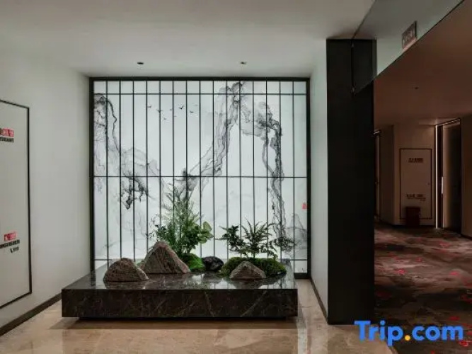 Luxian Tengchi Hotel