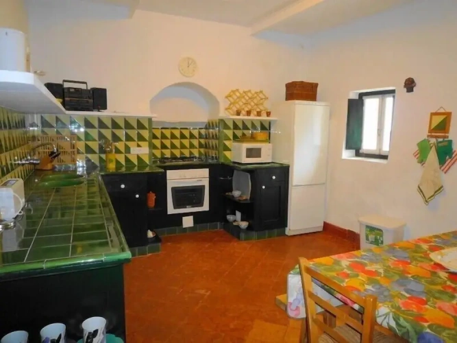 4 Bedrooms Cottage