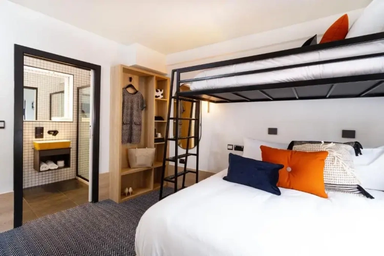 Superior Triple room
