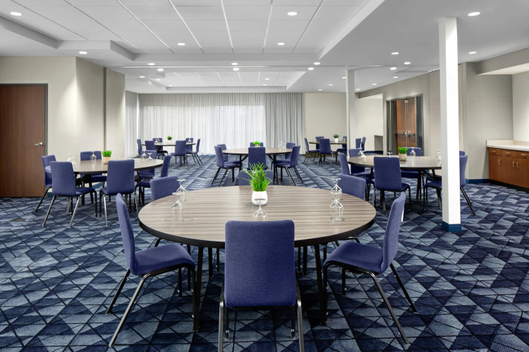 Courtyard by Marriott Lansing Downtown