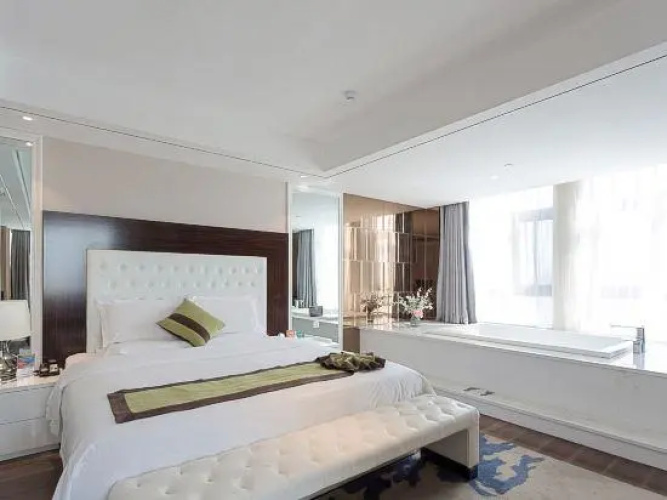 S International Hotel