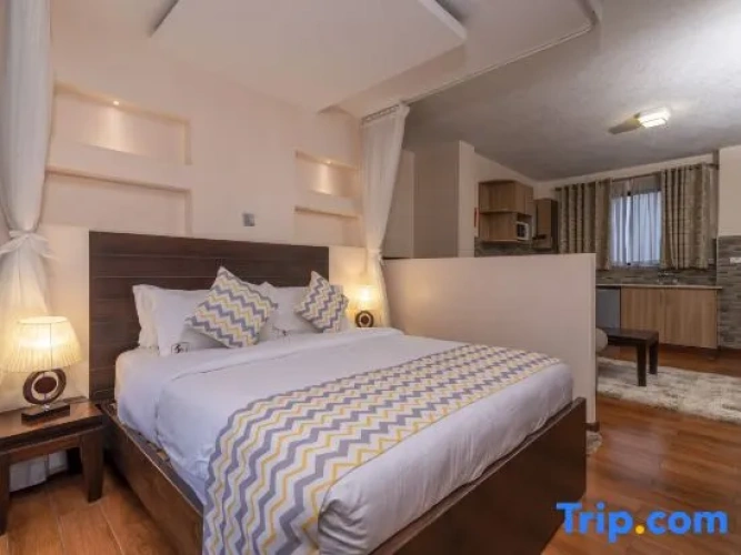 1 Bedroom Double Suite with view